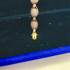 Gold-Diamond Bracelet 130 Diamonds 1.30 Carat T.W. 10K Yellow Gold 6.41g